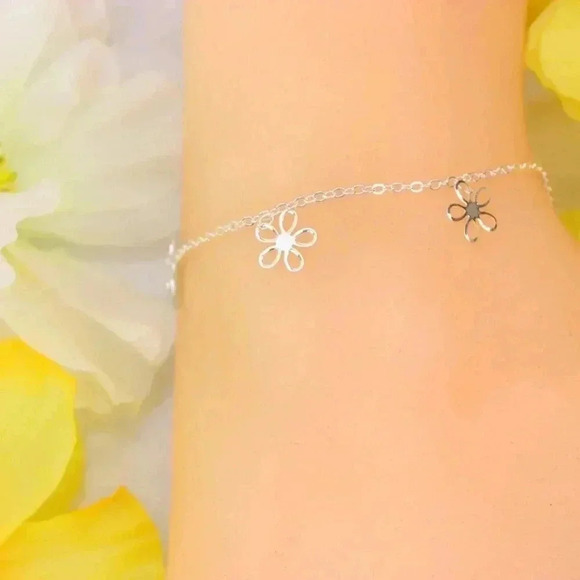 "Minimalist Anklet, Sleek & Modern Design, Women’s Fashion, YC110213-A - Picture 9 of 10